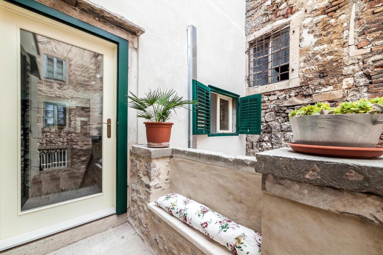 Aparment Lila Šibenik Exterior foto